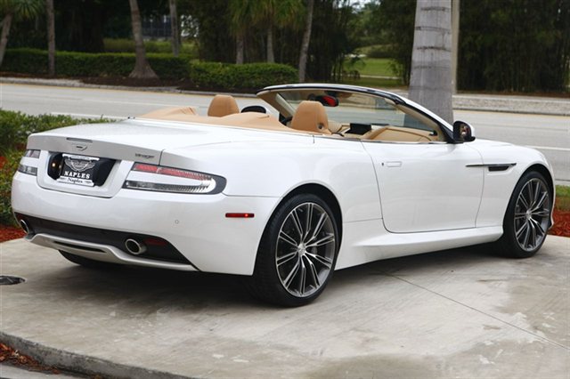 Aston Martin Virage 2012 photo 5