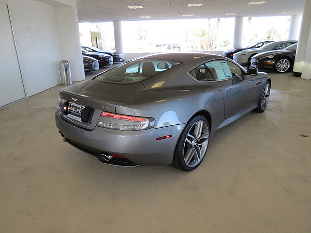 Aston Martin Virage 2012 photo 5