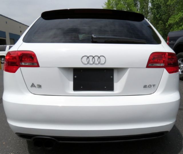 Audi A3 2010 photo 12