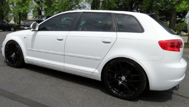 Audi A3 2010 photo 4