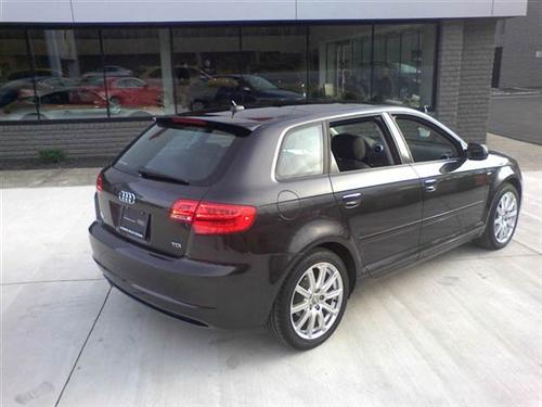Audi A3 3500 4X4 LT1 Extcab 4dr 8Box Other
