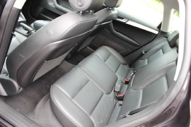 Audi A3 2011 photo 25