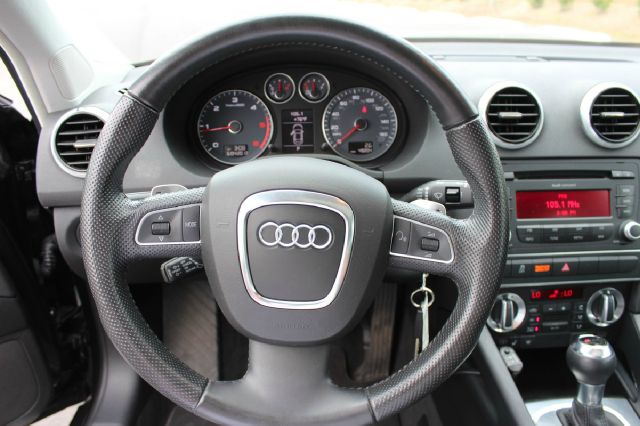Audi A3 2011 photo 30
