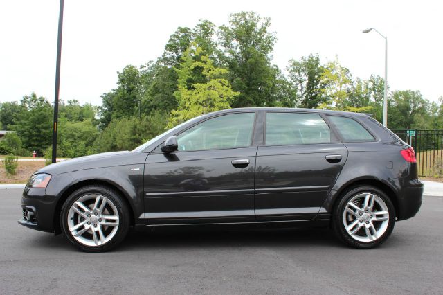 Audi A3 2011 photo 46