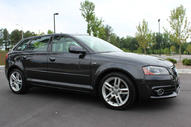 Audi A3 2011 photo 59