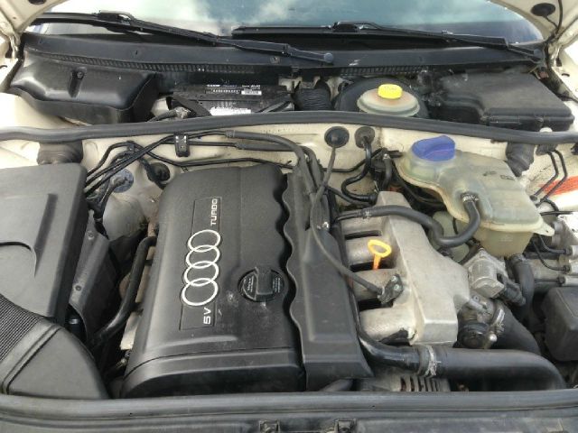Audi A4 1997 photo 5