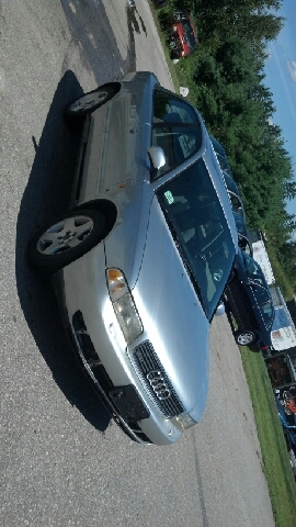 Audi A4 1997 photo 1