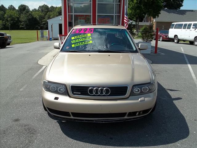 Audi A4 1997 photo 3