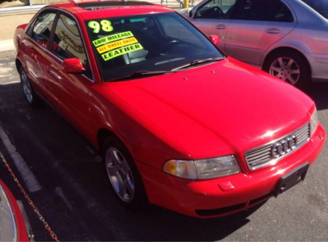 Audi A4 1998 photo 2