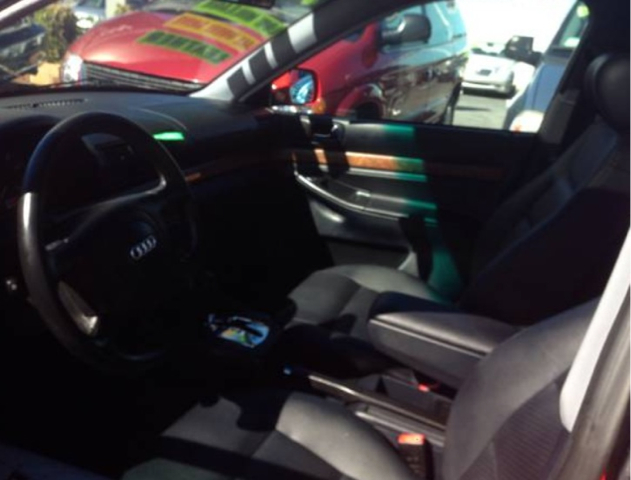 Audi A4 1998 photo 3