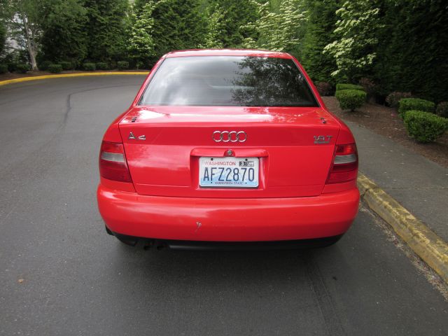 Audi A4 1998 photo 2