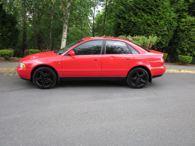 Audi A4 1998 photo 3