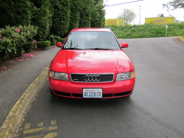Audi A4 1998 photo 4