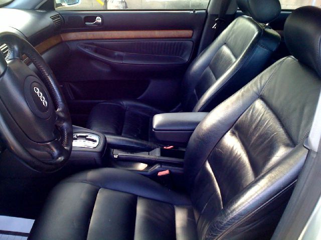 Audi A4 1998 photo 2
