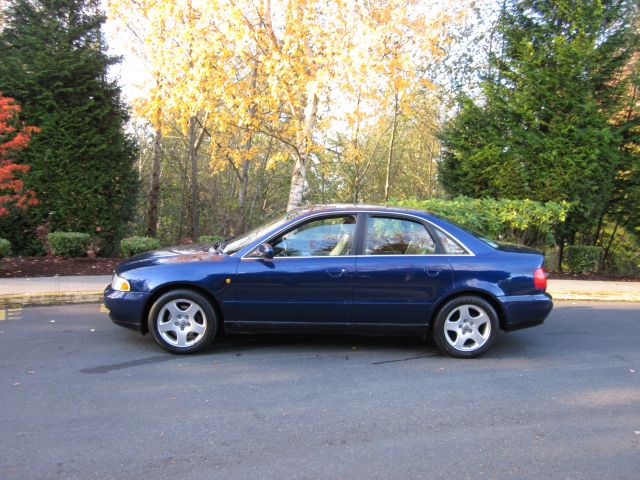 Audi A4 1998 photo 2