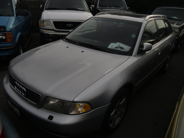 Audi A4 1998 photo 4