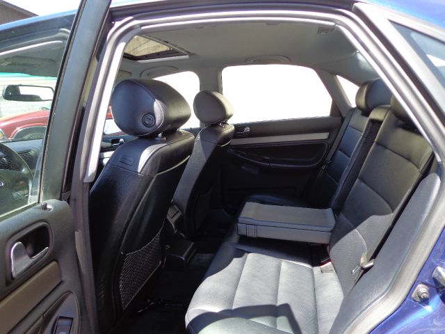 Audi A4 1999 photo 4