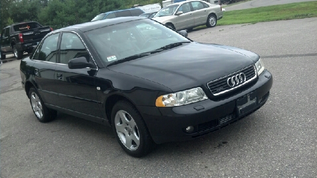 Audi A4 1999 photo 1
