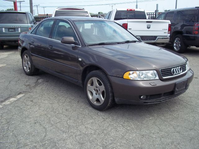 Audi A4 Convenience Sedan