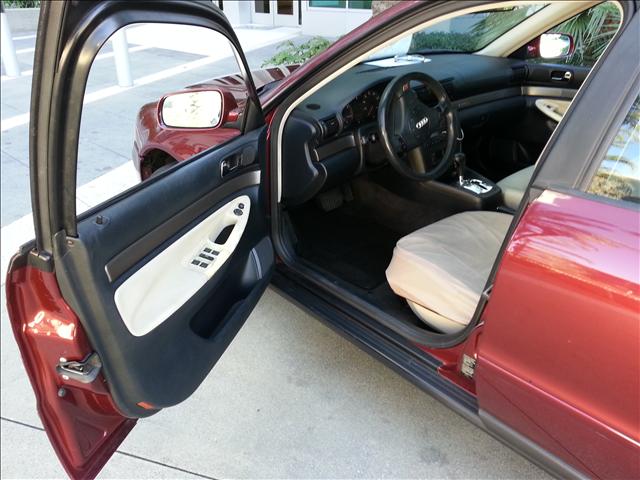 Audi A4 1999 photo 3