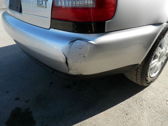 Audi A4 2000 photo 2