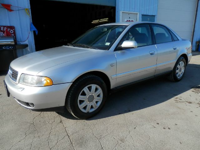 Audi A4 2000 photo 3