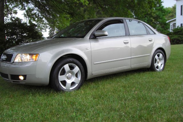 Audi A4 2000 photo 3