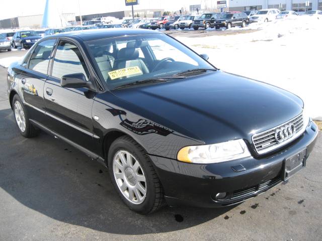 Audi A4 2000 photo 3