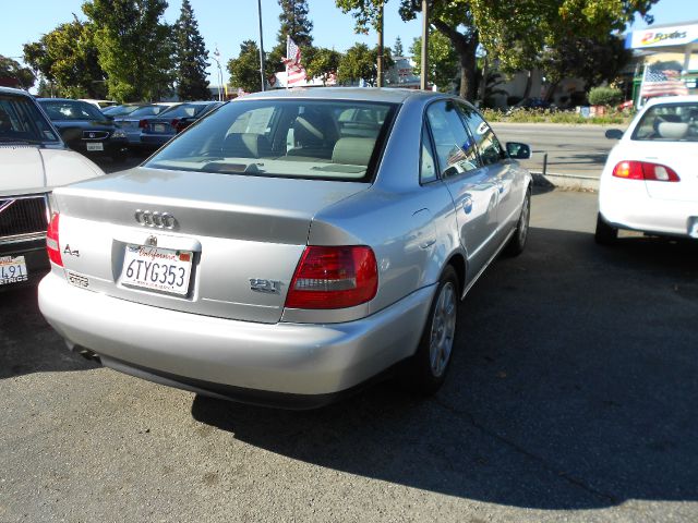 Audi A4 2000 photo 4