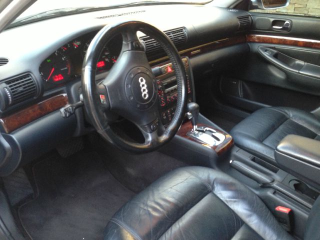 Audi A4 2000 photo 3