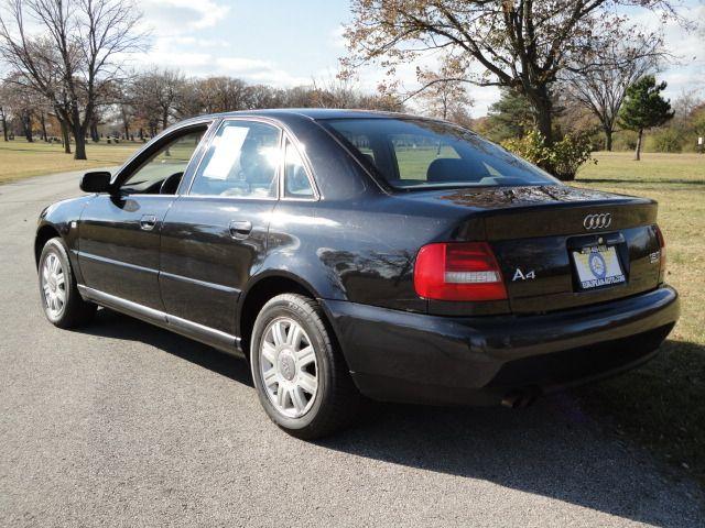 Audi A4 2000 photo 1