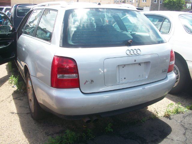 Audi A4 2000 photo 1