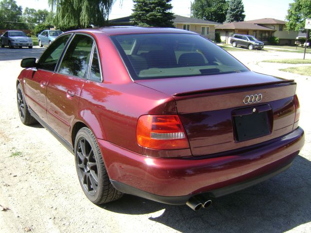 Audi A4 2001 photo 0
