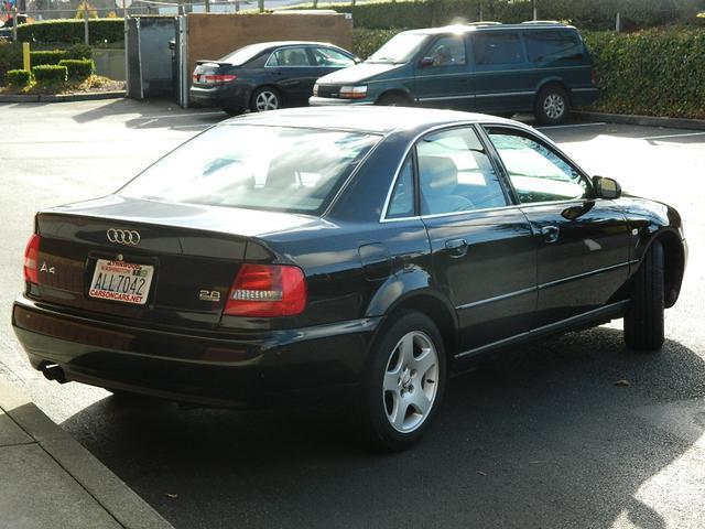 Audi A4 2001 photo 1