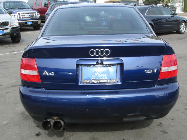 Audi A4 2001 photo 2
