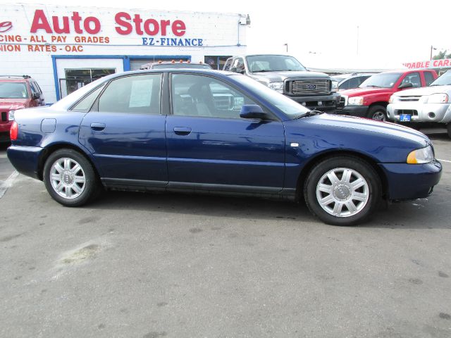 Audi A4 2001 photo 4