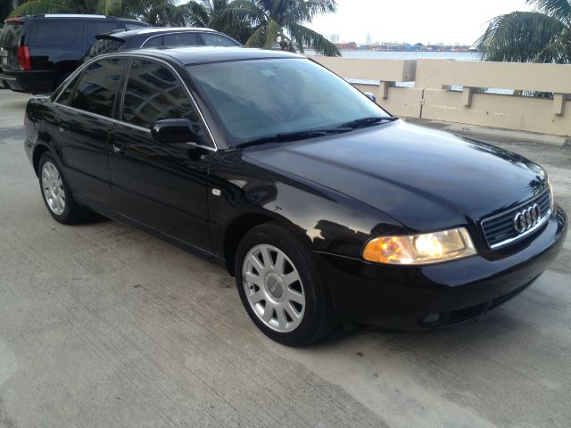 Audi A4 2001 photo 2