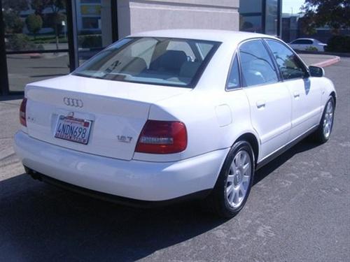 Audi A4 2001 photo 2