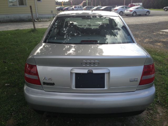 Audi A4 2001 photo 3