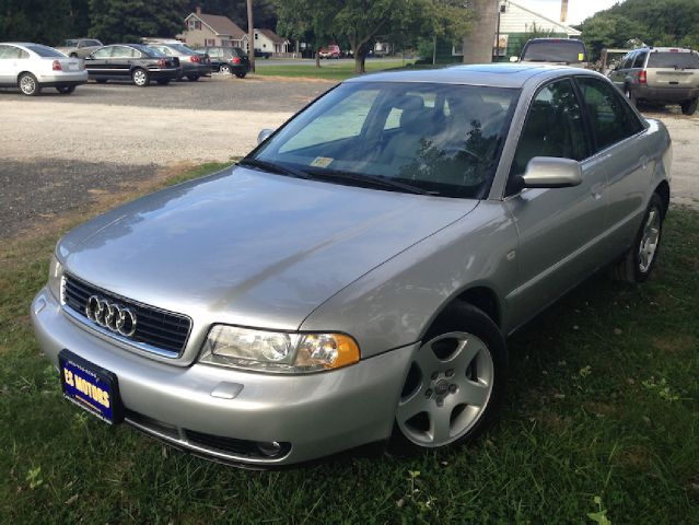 Audi A4 2001 photo 4