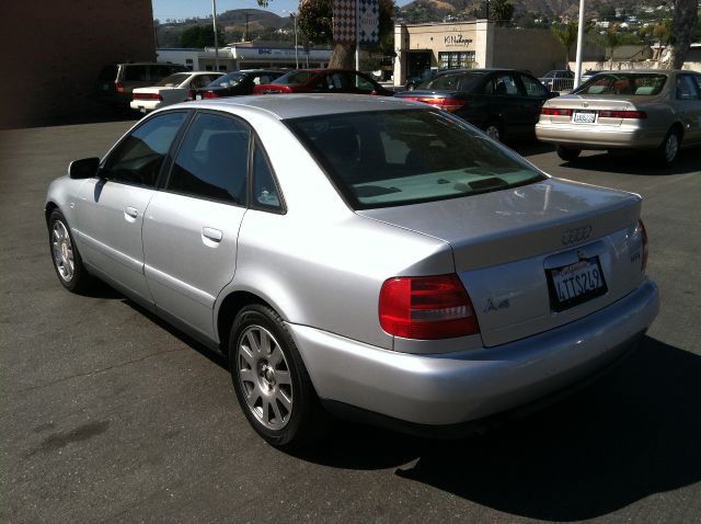 Audi A4 2001 photo 3