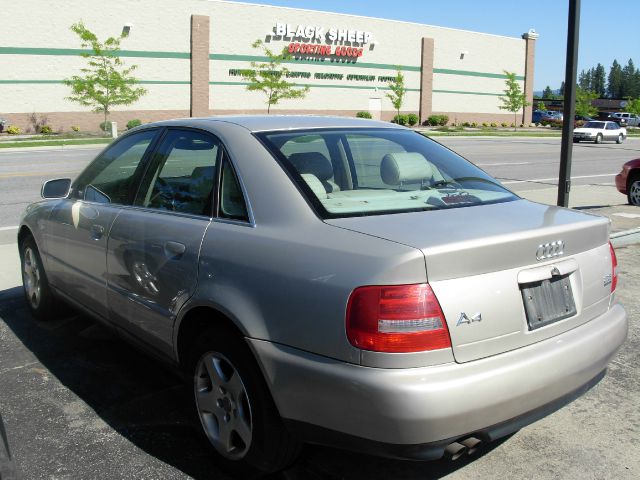 Audi A4 2001 photo 3