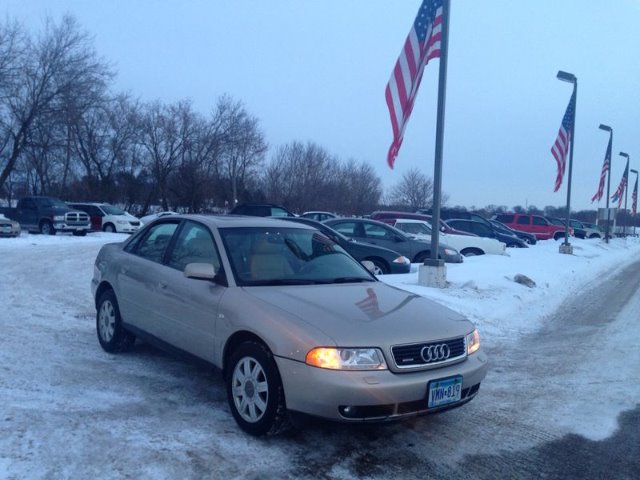 Audi A4 2001 photo 1