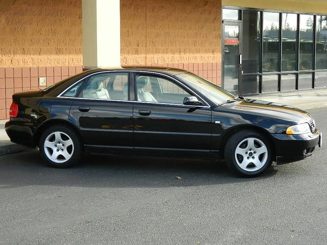Audi A4 2001 photo 2