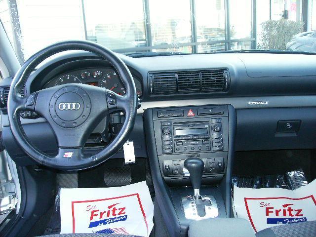 Audi A4 2001 photo 4
