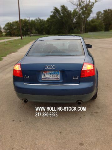Audi A4 2002 photo 2