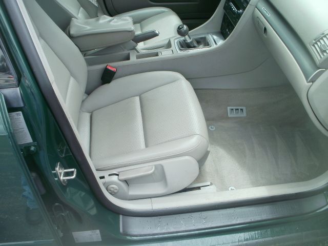 Audi A4 2002 photo 18