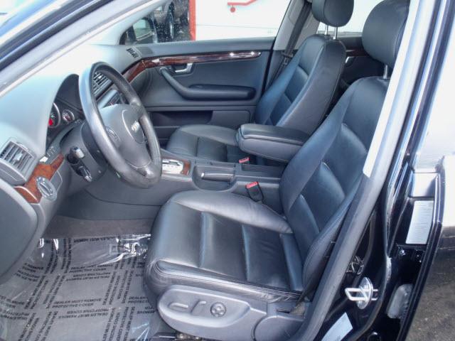 Audi A4 2002 photo 2