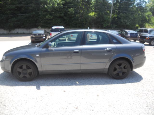 Audi A4 2002 photo 3