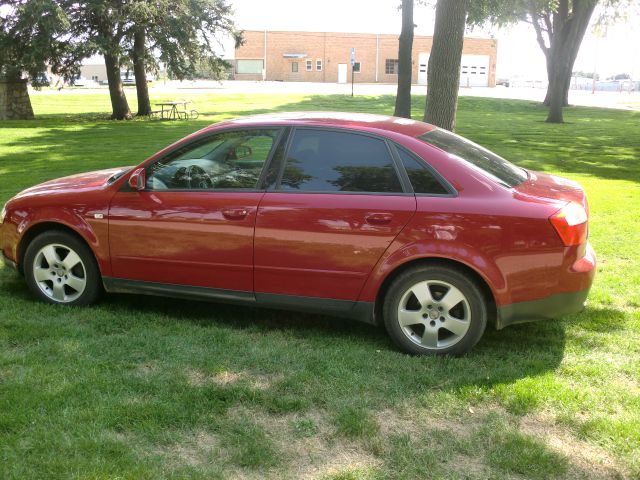 Audi A4 2002 photo 1